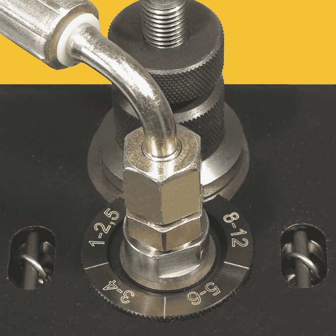 REMS hydraulic roll groover manual hydraulic feed and roller structure